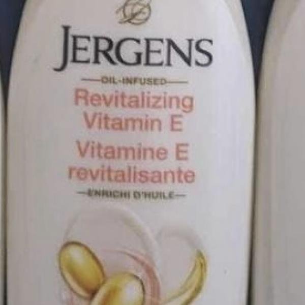Jergens Revitalizing vitamin E