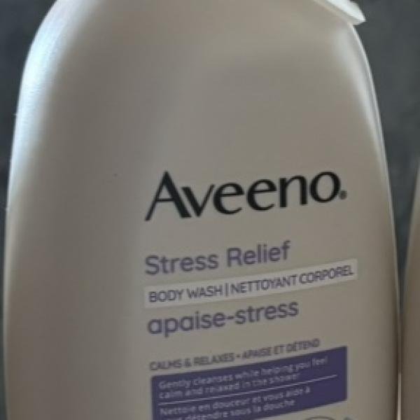 Aveeno  Stress Relief body wash 975 ML