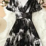 Elegant V-Neck Short Sleeve Floral Print Pleated Dress