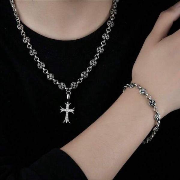 Men and Women Stainless Steel Necklace and bracelet